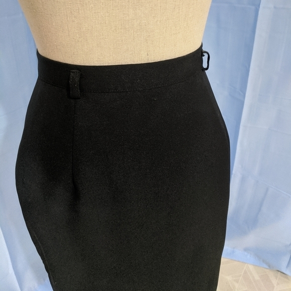 Black Pencil Skirt - Picture 5 of 5